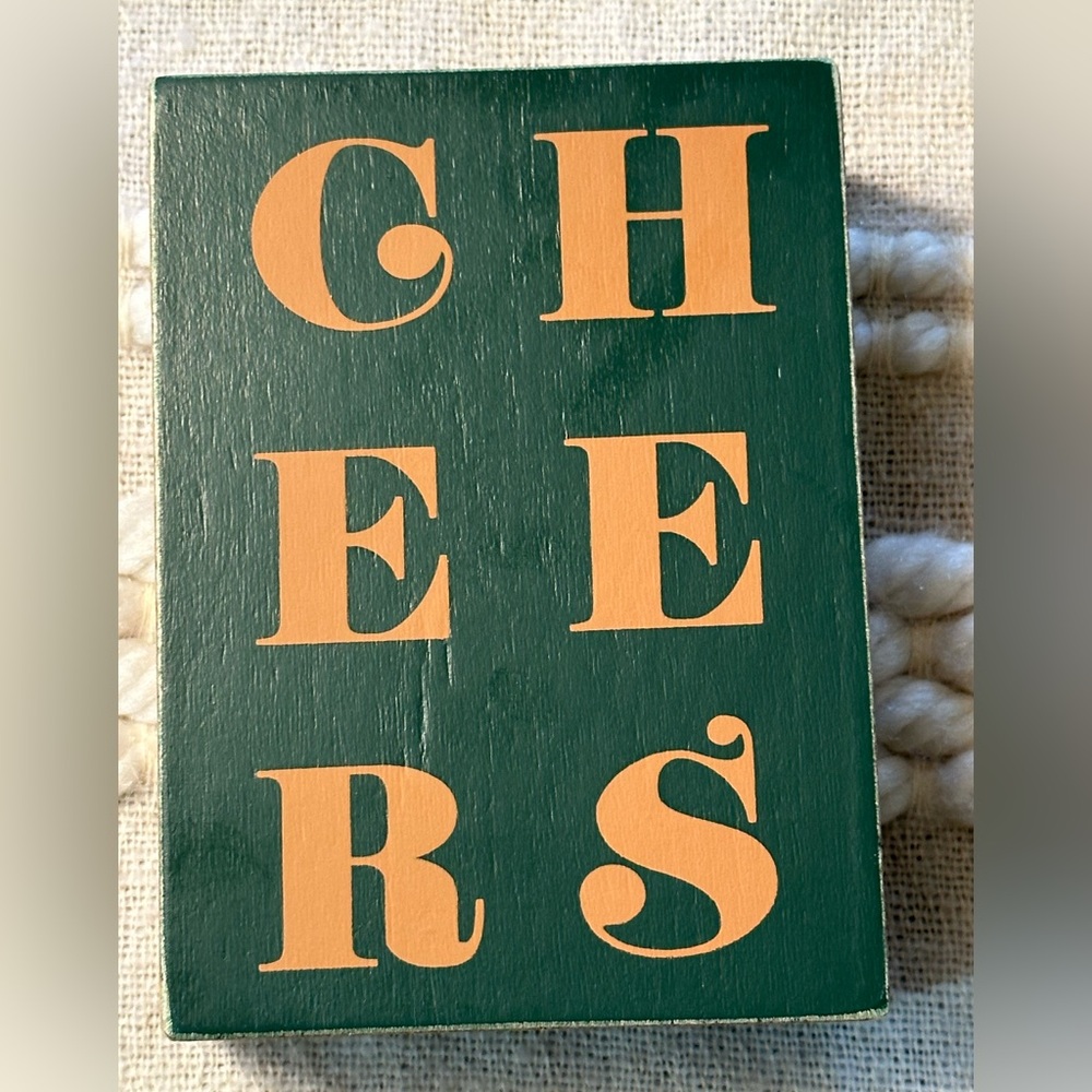 💥 $5 if bundled - CHEERS shelf sitter Small please see measurements NWT